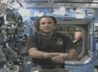 Вопрос про НЛО напугал астронавта с МКС
