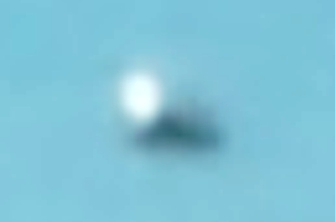 В Колорадо засняли НЛО, видимый лишь на камеру телефона