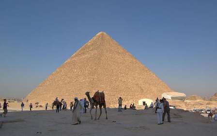 Что мешает ученым нормально исследовать пирамиды Египта