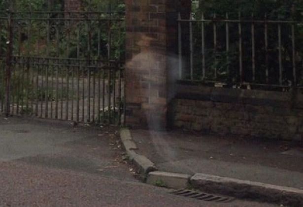 На снимке приюта в Ливерпуле разглядели бегущего призрака
