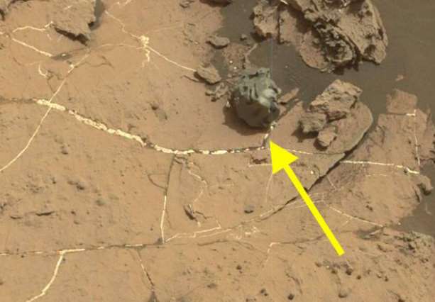 Curiosity нашел на Марсе металлический шар