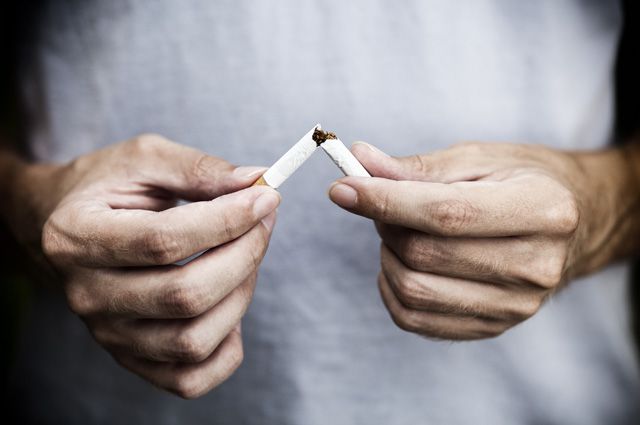 Почему так сложно бросить курить