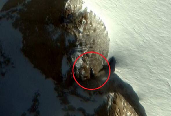 Российский исследователь нашел на снимках Антарктиды 