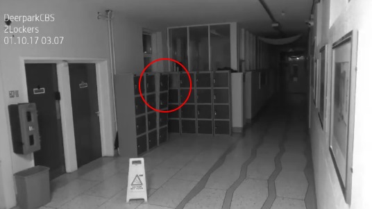Камеры наблюдения в ирландской школе сняли необъяснимые явления, происходящие ночью 
