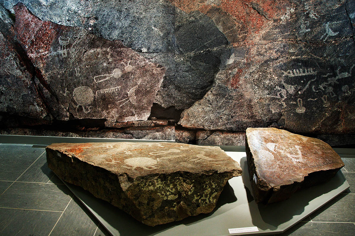 Онежские петроглифы изображают инопланетный визит 6 тысяч лет назад? 