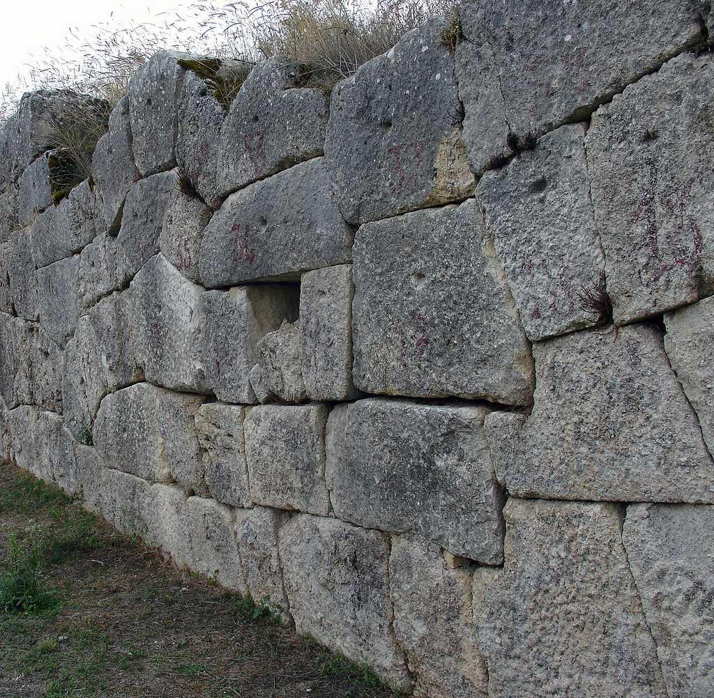 Древние циклопические каменные кладки в Италии 