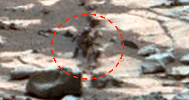 Необычные фигуры или инопланетный механизм на марсианском фото 