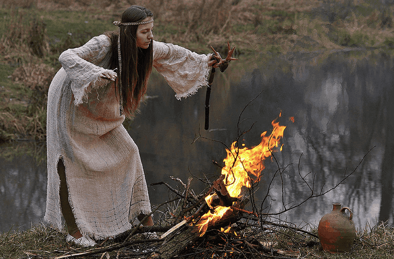 Попавшие в историю случаи с колдунами и ведьмами в России прошлых веков 