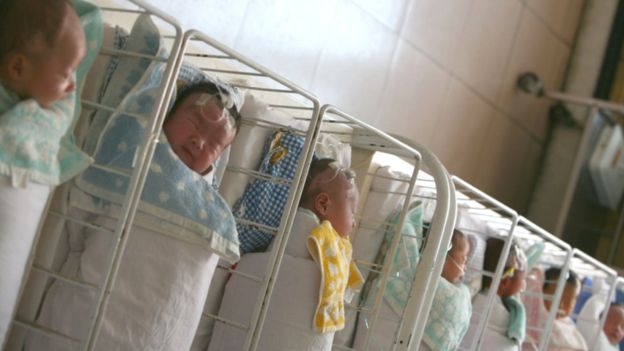 В Китае ребёнок родился через четыре года после смерти родителей