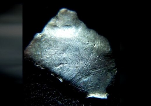 В Розуэлле, где по легендам в 1947 году разбился НЛО, геолог нашел необычные кусочки металла