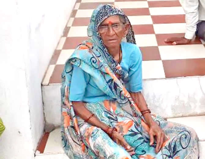 75-летняя женщина рассказала, что уже 60 лет пьет только чай и ест 