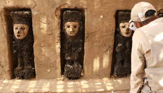 В Перу нашли доинкские деревянные фигурки 