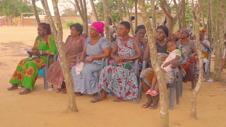 В Африке существует деревня, где запрещено рожать детей