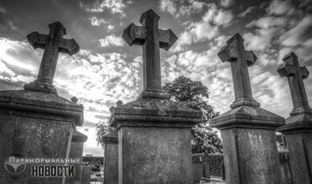 Загадка развернувшегося надгробия на английском кладбище