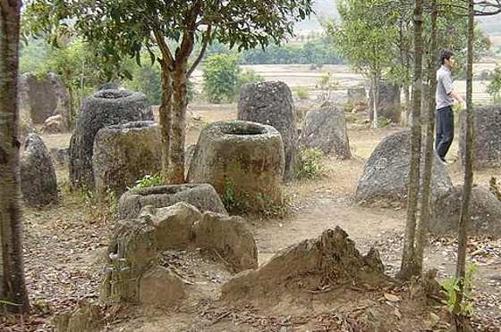Загадка 2-тысячелетних каменных кувшинов Лаоса