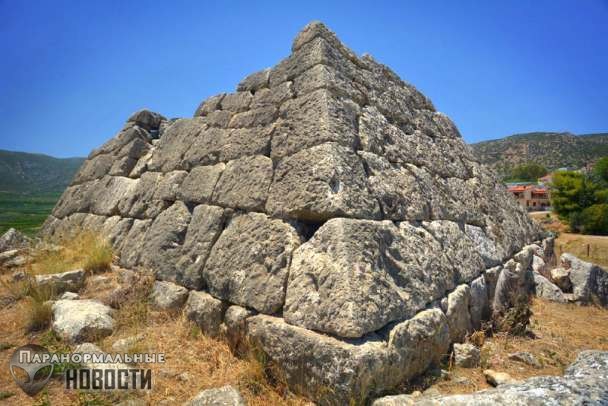 Загадочная греческая пирамида Хеллиникона была построена раньше египетских пирамид