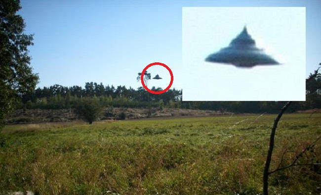 НЛО-волчок засняли в Польше и уфологи уверены, что снимки подлинные