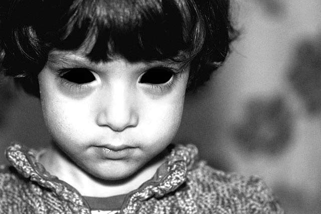 Неожиданное открытие: Дети с Черными Глазами приходят лишь к определенным людям