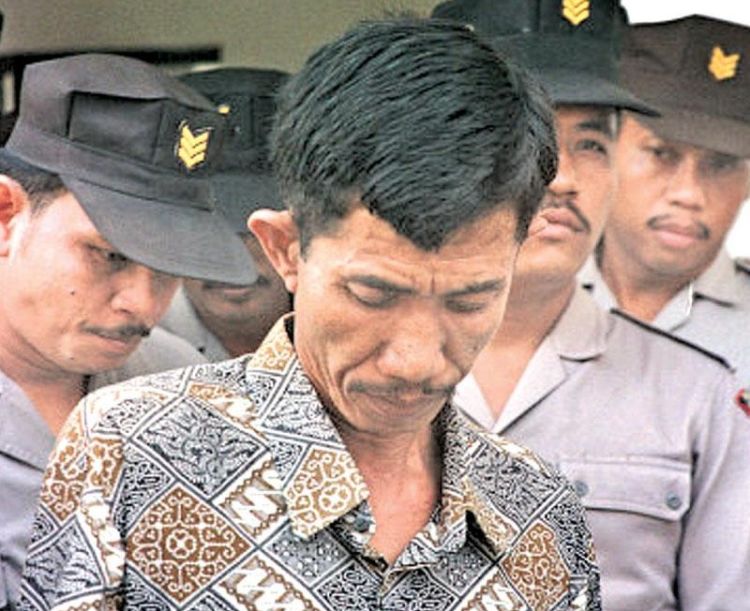 Жуткое дело индонезийского колдуна, который убивал женщин, чтобы выпить их слюну и стать бессмертным