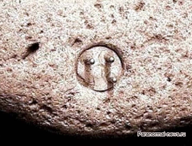 Тайна Энигмалита - древнего камня с «электрическим разъемом»