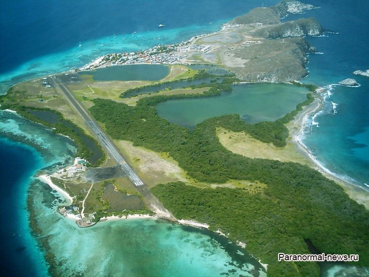 Там, где падают самолеты: Таинственное проклятие островов Лос-Рокес