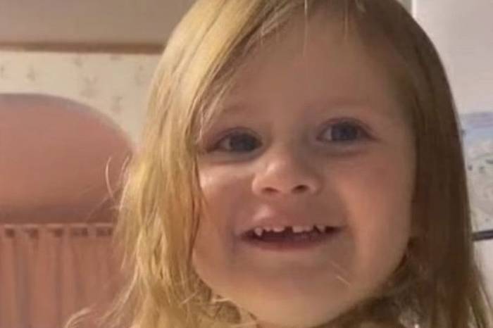 2-летняя девочка заявила, что она ее умершая прабабушка