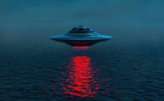 НЛО и пришельцы - Военные США стреляли по медузообразному НЛО