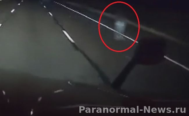 В Аризоне видеорегистратор заснял на дороге призрака