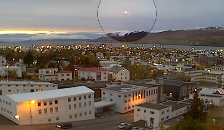 В Исландии засняли приземление НЛО