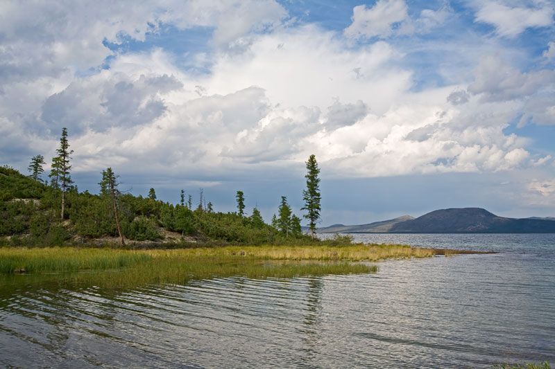 Семь озер России, в которых могут обитать чудовища