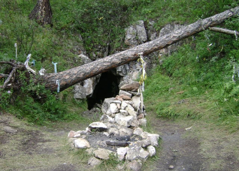 В хакасской пещере в 1965 году без вести пропали 18 человек