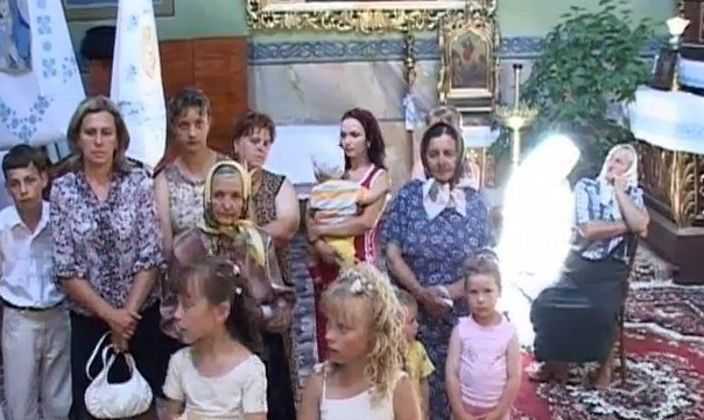 Призрак на видео, заснятом в церкви украинского села