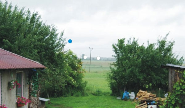 Круги на траве в польском селе Рожново создали "пульсирующие" шары 