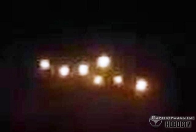 Пассажир самолета заснял множество сияющих НЛО
