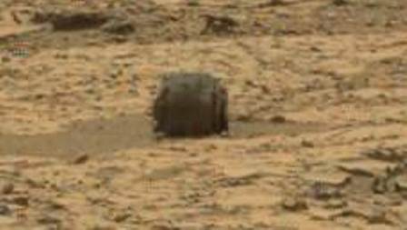 На Марсе найден металлический артефакт