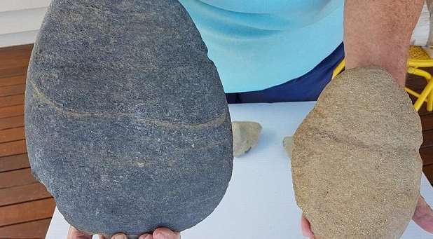 Каменный топор огромных размеров подтверждает существование гигантов?