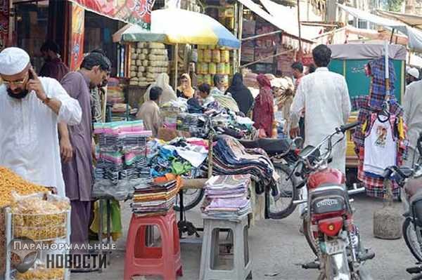По ночам на рынке в Карачи видят чупакабру?