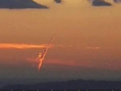 С побережья Южной Калифорнии произошел странный запуск неизвестной ракеты